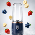 Licuadora Portátil Recargable USB de 6 Cuchillas + 2 Vasos — Prepara Jugos y Smoothies Frescos Donde Quieras